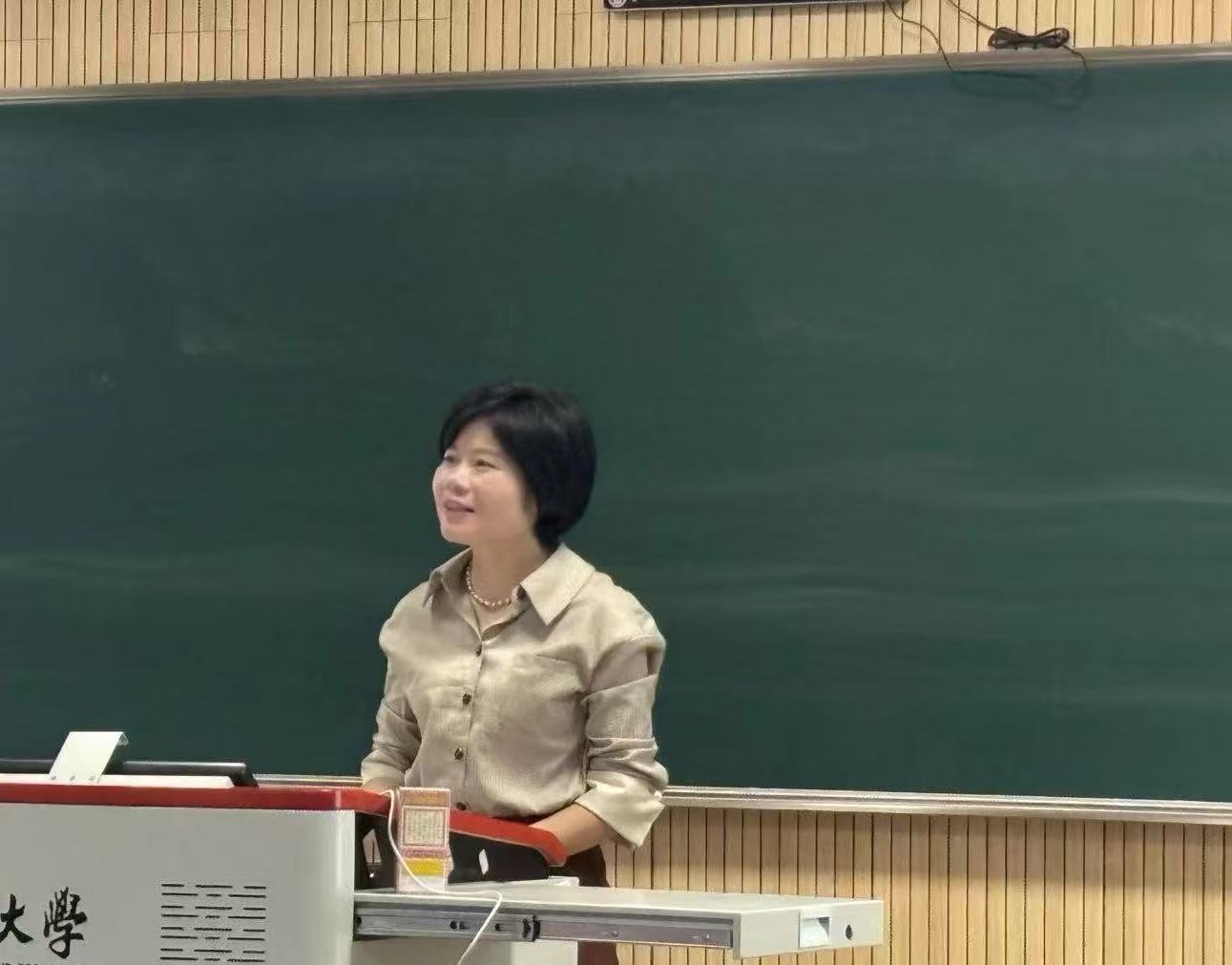 ����������ʹ�����ٳ��l(f��) ��������ؔ(c��i)��(j��ng)��W(xu��)�x���f(xi��)��(hu��)��(d��ng)�T���(hu��)�A�M�Y(ji��)��